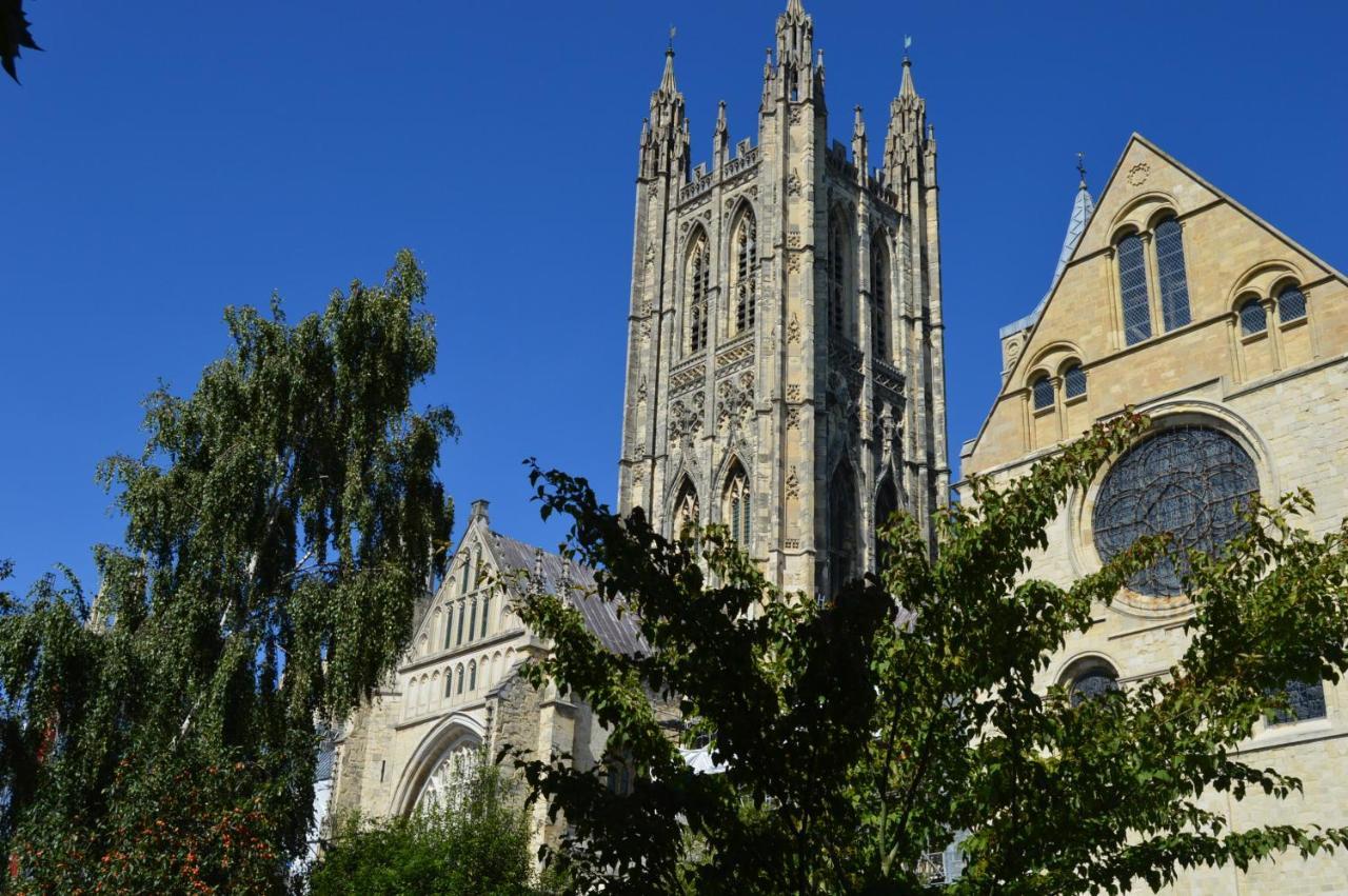Canterbury Cathedral Lodge Екстериор снимка