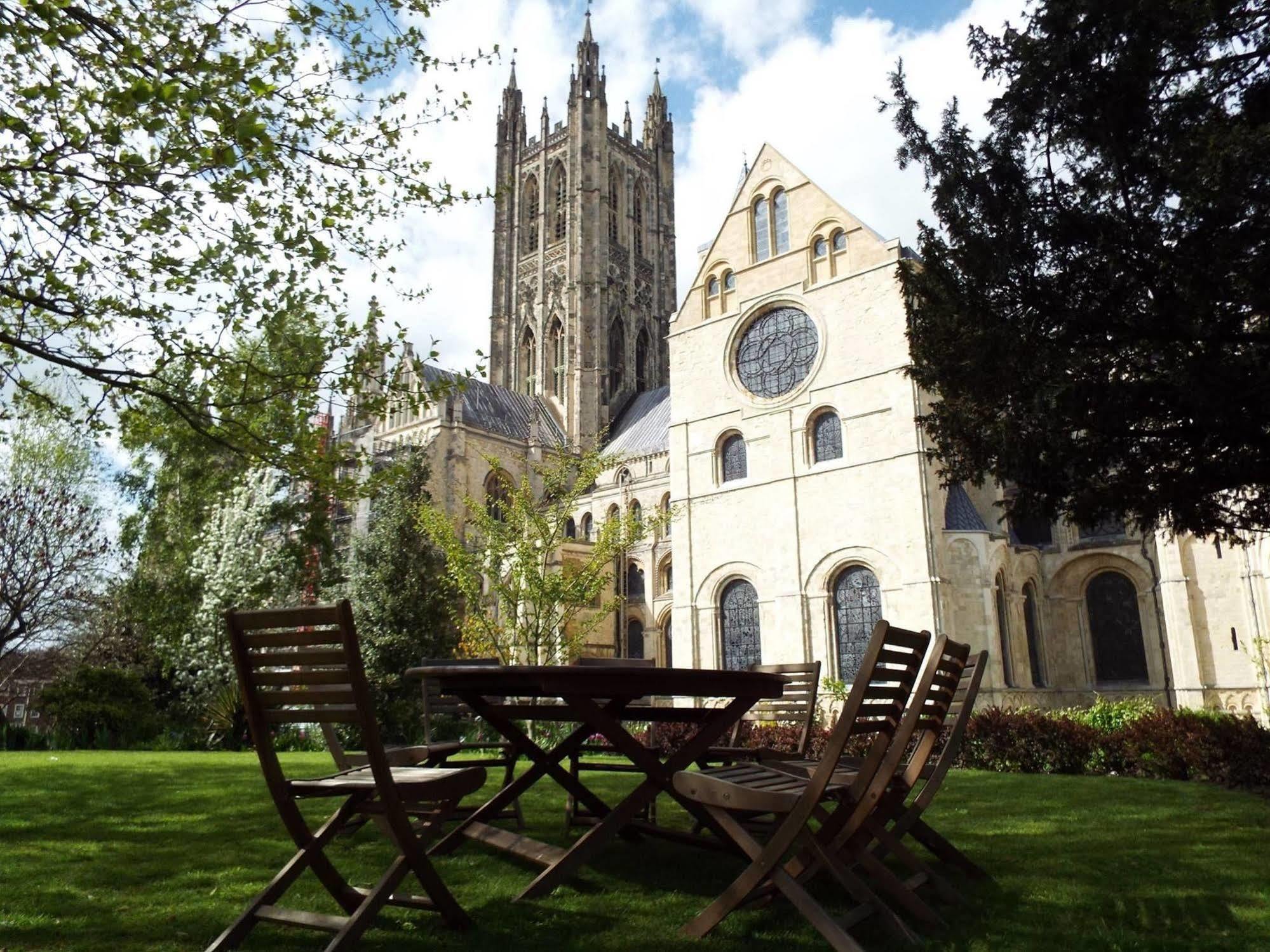 Canterbury Cathedral Lodge Екстериор снимка